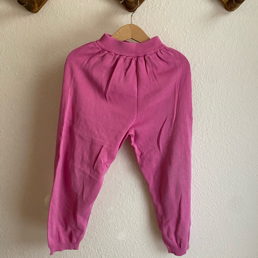Babaa hibiscus flower cotton set. Jumper (4) bottoms (6) missing button** - Picture 5 of 7